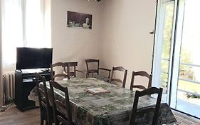 Maison au bord de la Rivière Dronne en Périgord Vert